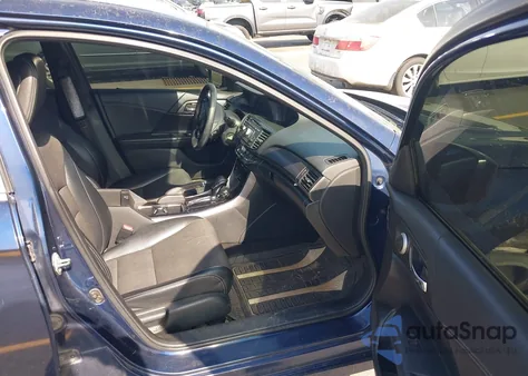 2016 Honda Accord Sport z USA, uszkodzony, nr VIN 1HGCR2F56GA036038